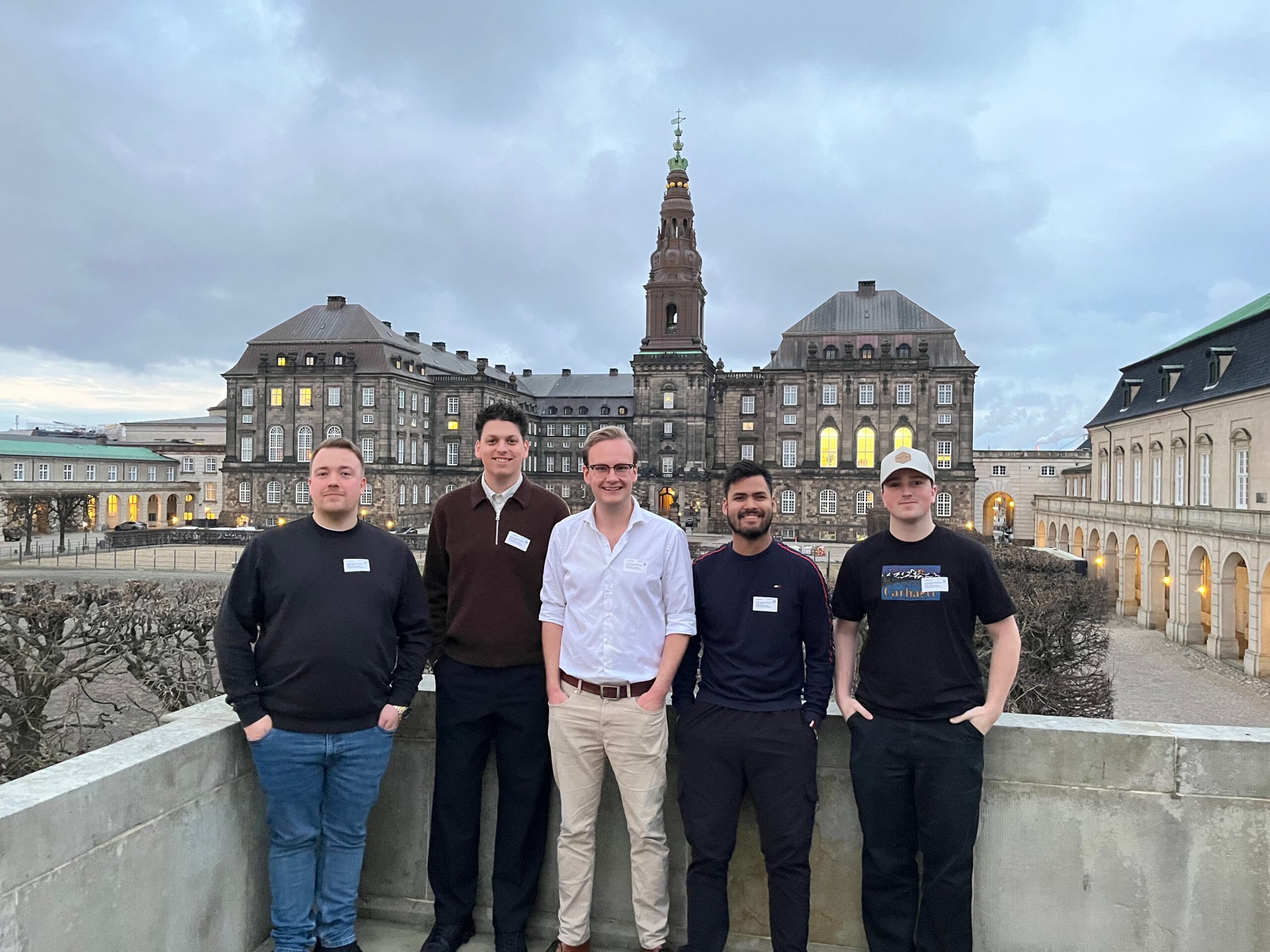 Svendenetværket - metallerne, en forening for unge svende i Dansk Metal på besøg på christiansborg.